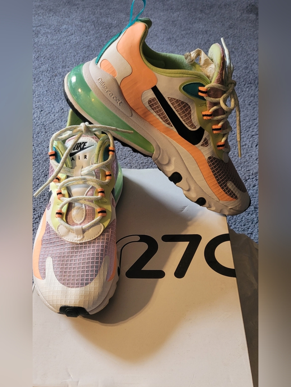 W AirMax 270  React SE